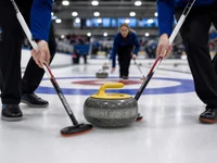Curling thumbnail