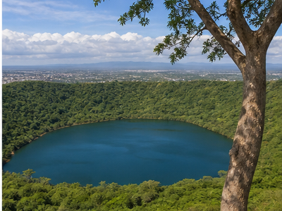Tiscapa Lagoon, Managua