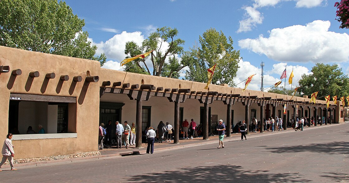 Santa Fe city waterfront and skyline